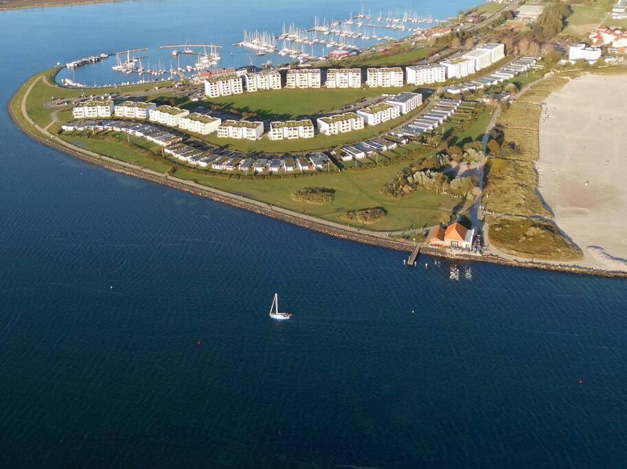 Fehmarn Burgtiefe Suedstrand Meerblick Apartment Meerzeit Exterior photo